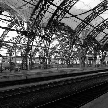 dresden-railway-station-central-station-steel